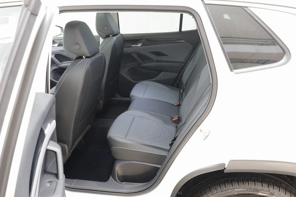 new 2025 Volkswagen Tiguan car, priced at $33,770