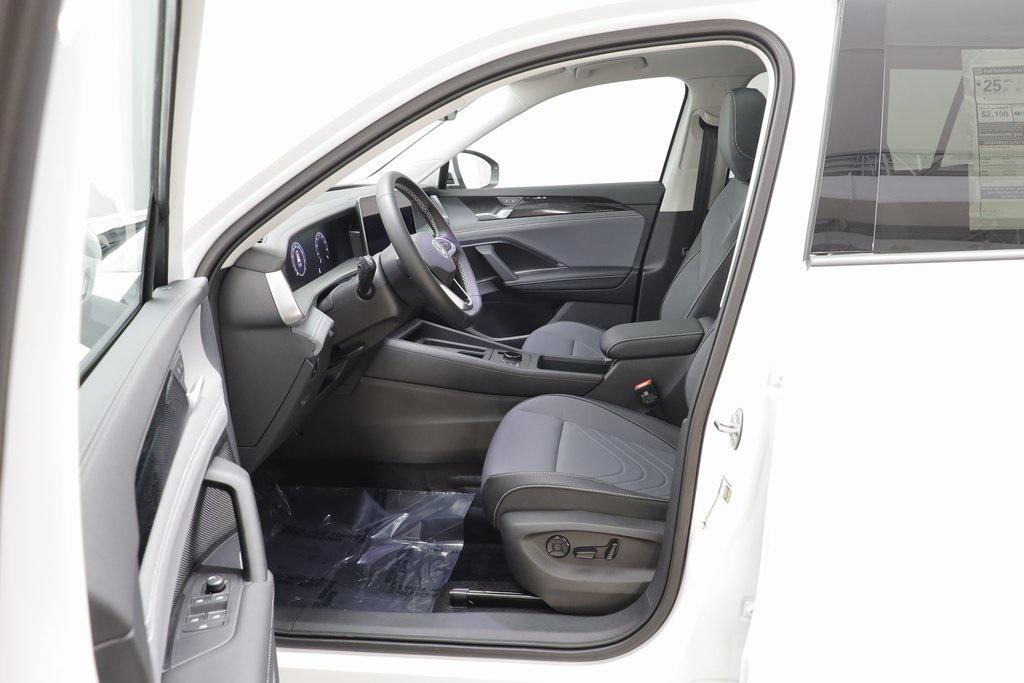 new 2025 Volkswagen Tiguan car, priced at $33,770