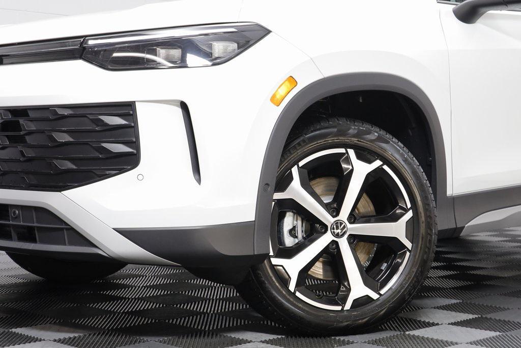 new 2025 Volkswagen Tiguan car, priced at $33,770