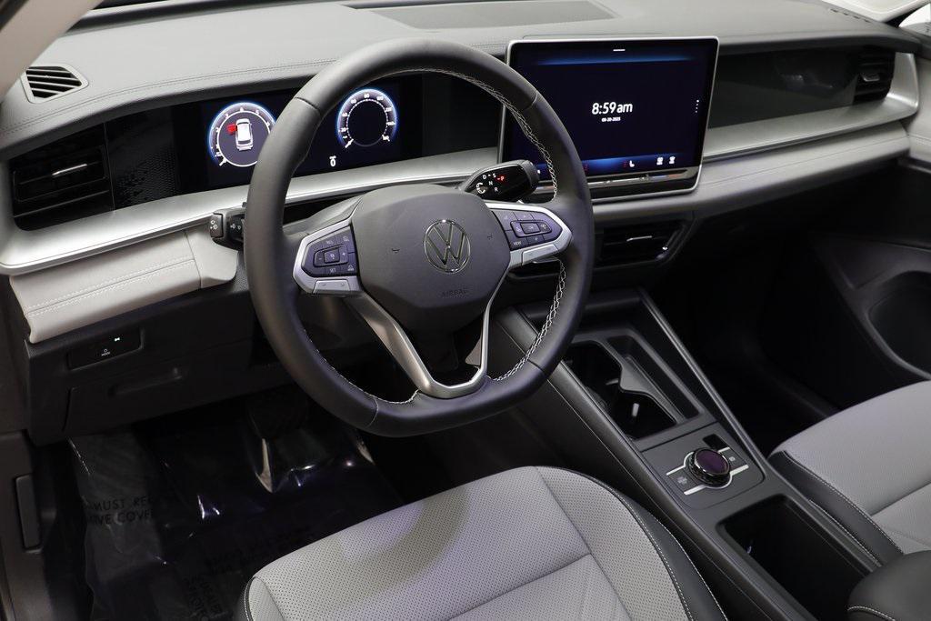 new 2025 Volkswagen Tiguan car, priced at $33,760