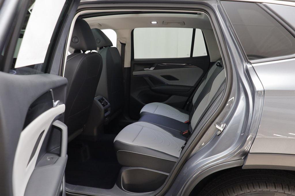 new 2025 Volkswagen Tiguan car, priced at $33,760