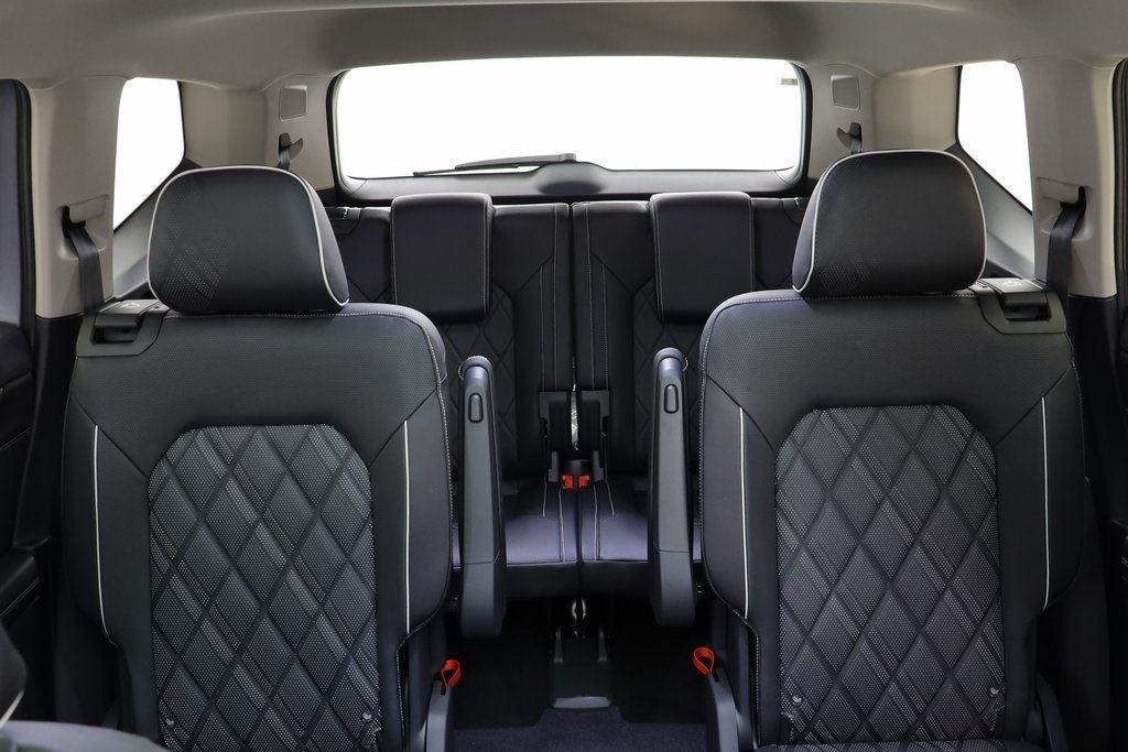 new 2026 Volkswagen Atlas car, priced at $54,140