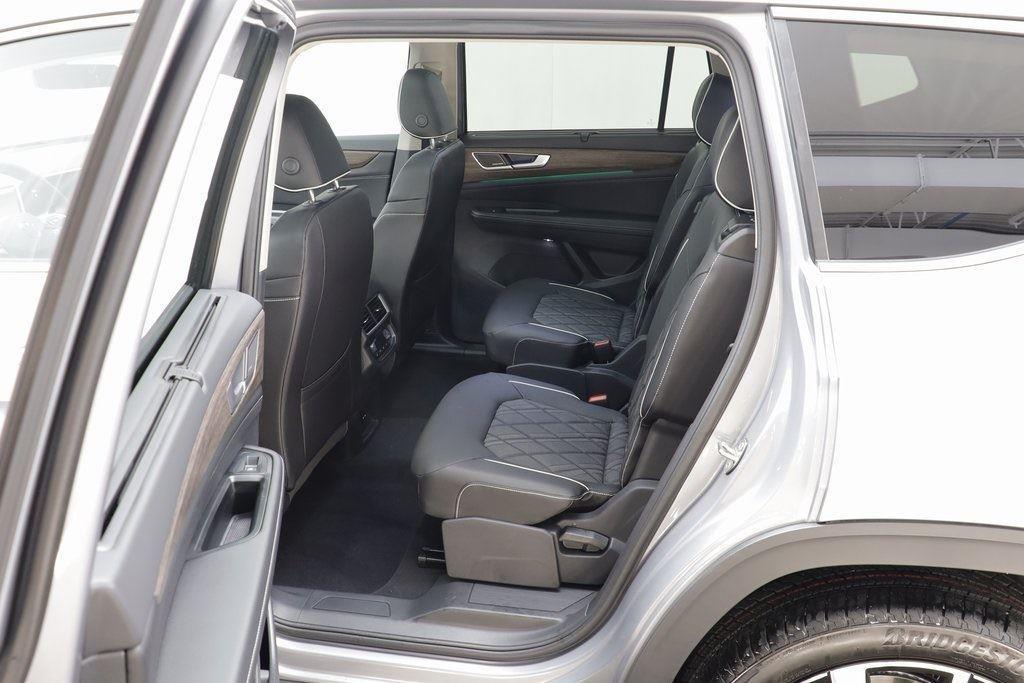 new 2026 Volkswagen Atlas car, priced at $54,140