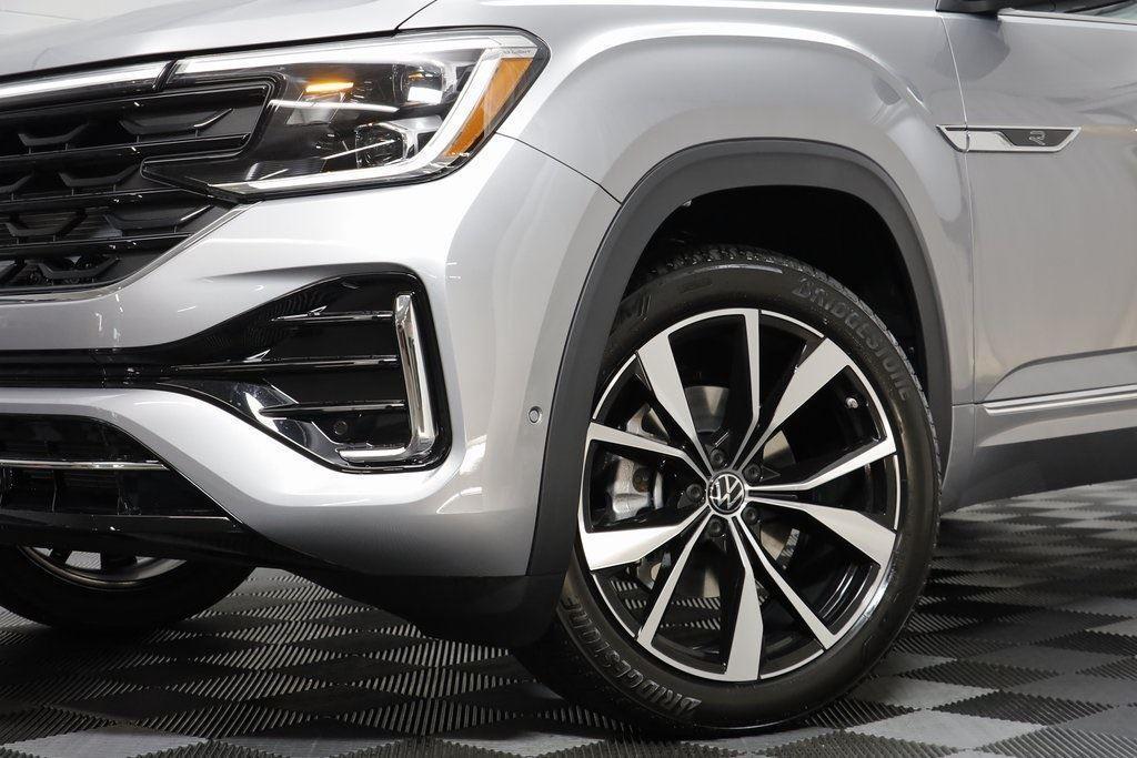 new 2026 Volkswagen Atlas car, priced at $54,140