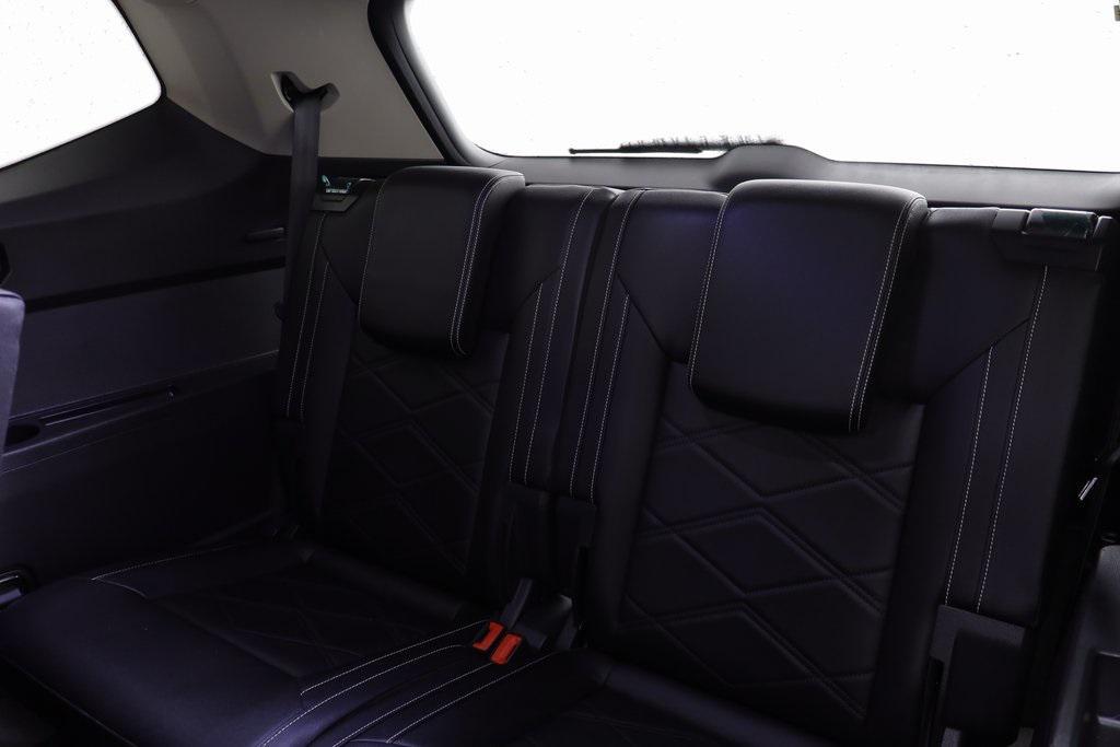 used 2025 Volkswagen Atlas car, priced at $35,191