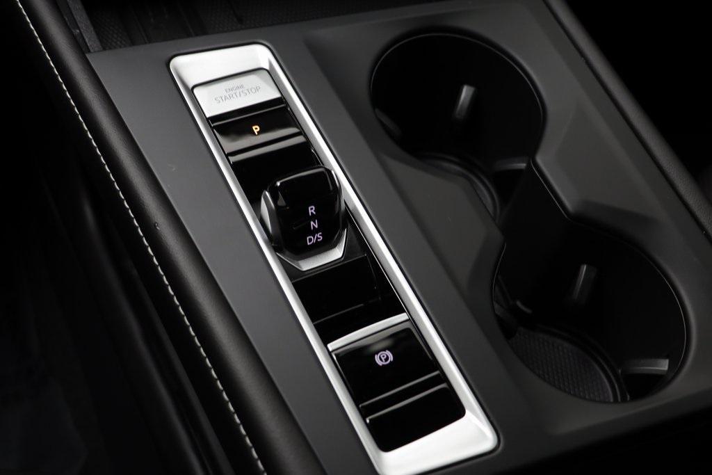 used 2025 Volkswagen Atlas car, priced at $35,191