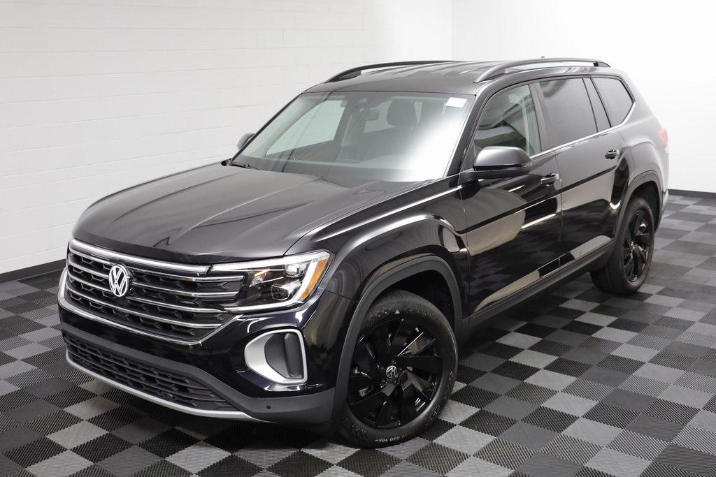 new 2026 Volkswagen Atlas car, priced at $45,851