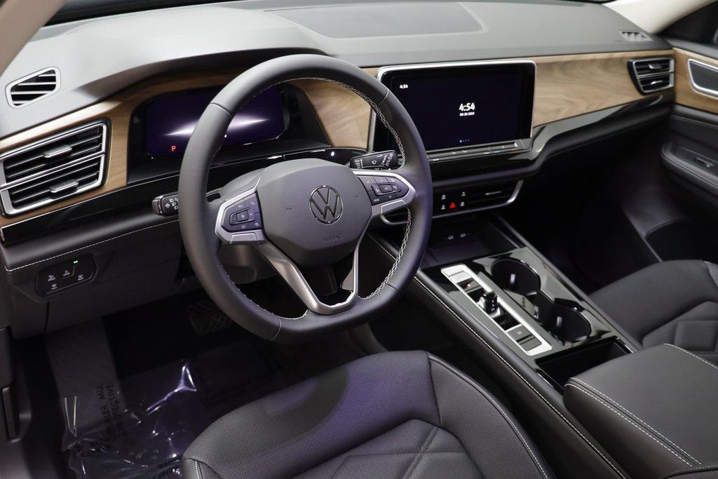 new 2026 Volkswagen Atlas car, priced at $45,851