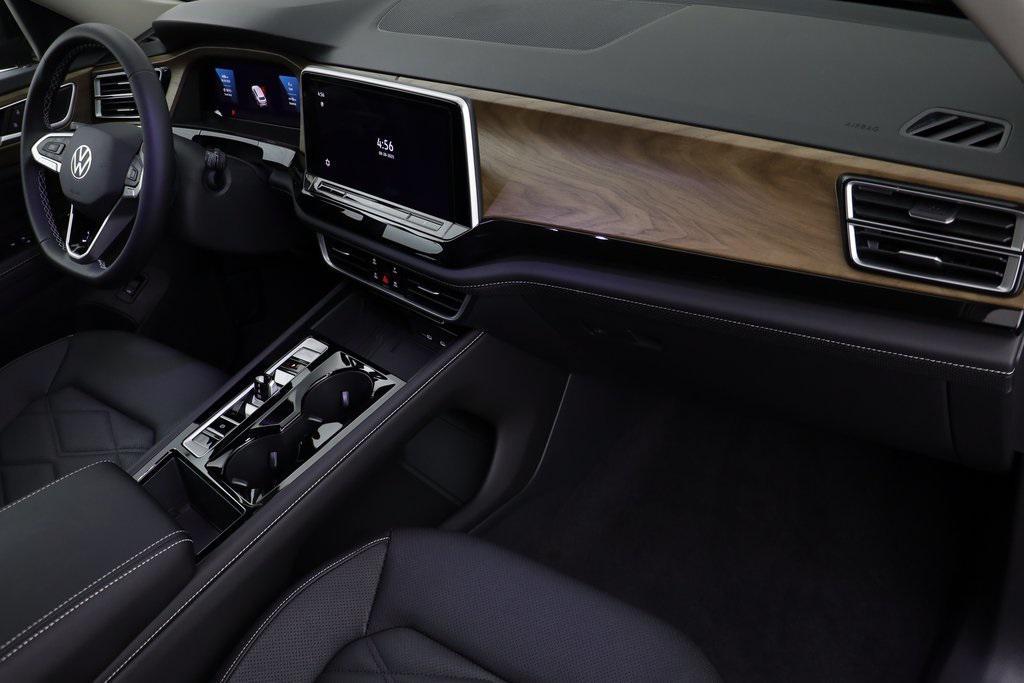 new 2026 Volkswagen Atlas car, priced at $45,851