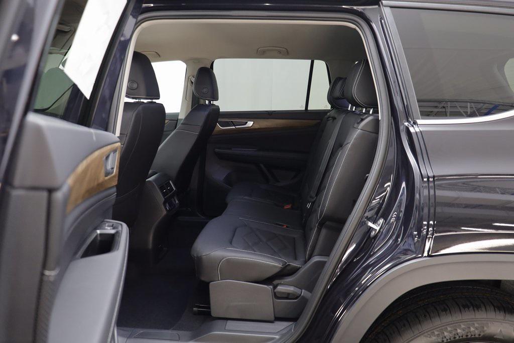 new 2026 Volkswagen Atlas car, priced at $45,851
