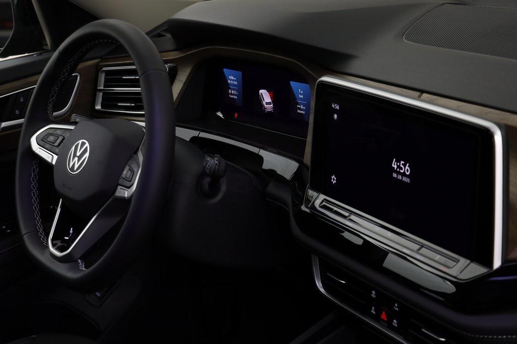 new 2026 Volkswagen Atlas car, priced at $45,851