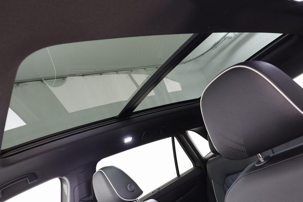 new 2026 Volkswagen Atlas Cross Sport car, priced at $53,248