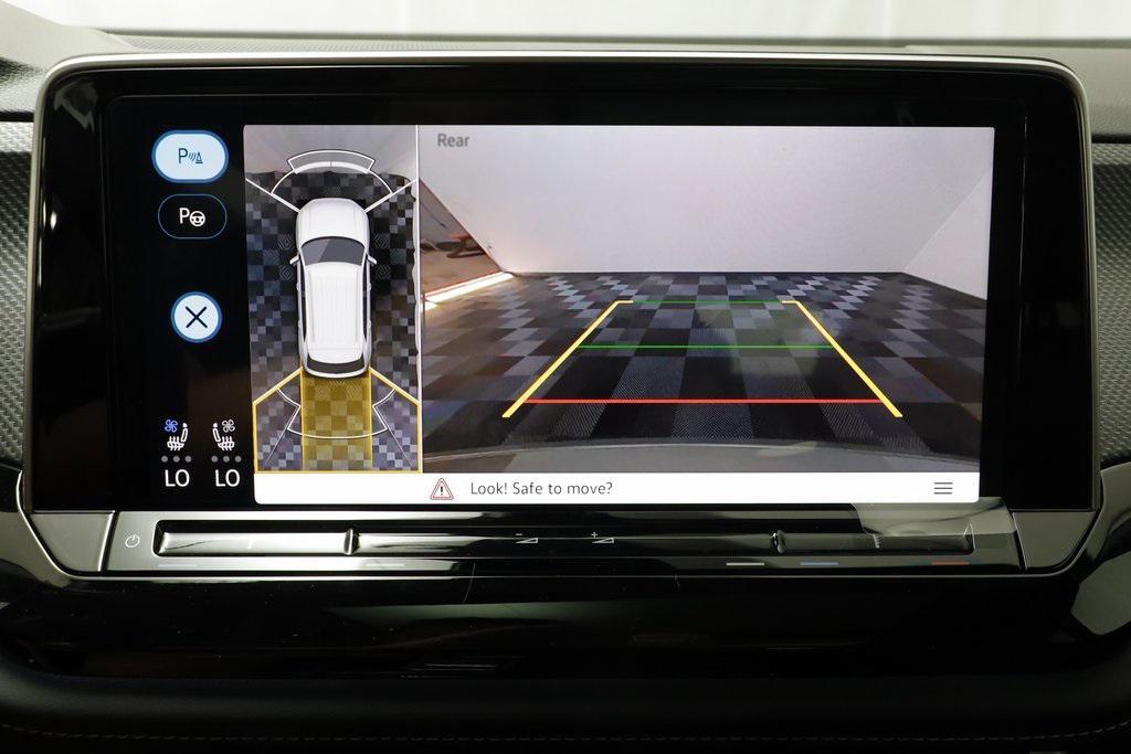 new 2026 Volkswagen Atlas Cross Sport car, priced at $53,248