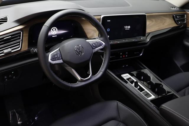 new 2025 Volkswagen Atlas car, priced at $43,443