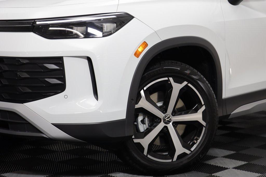 new 2025 Volkswagen Tiguan car, priced at $35,260