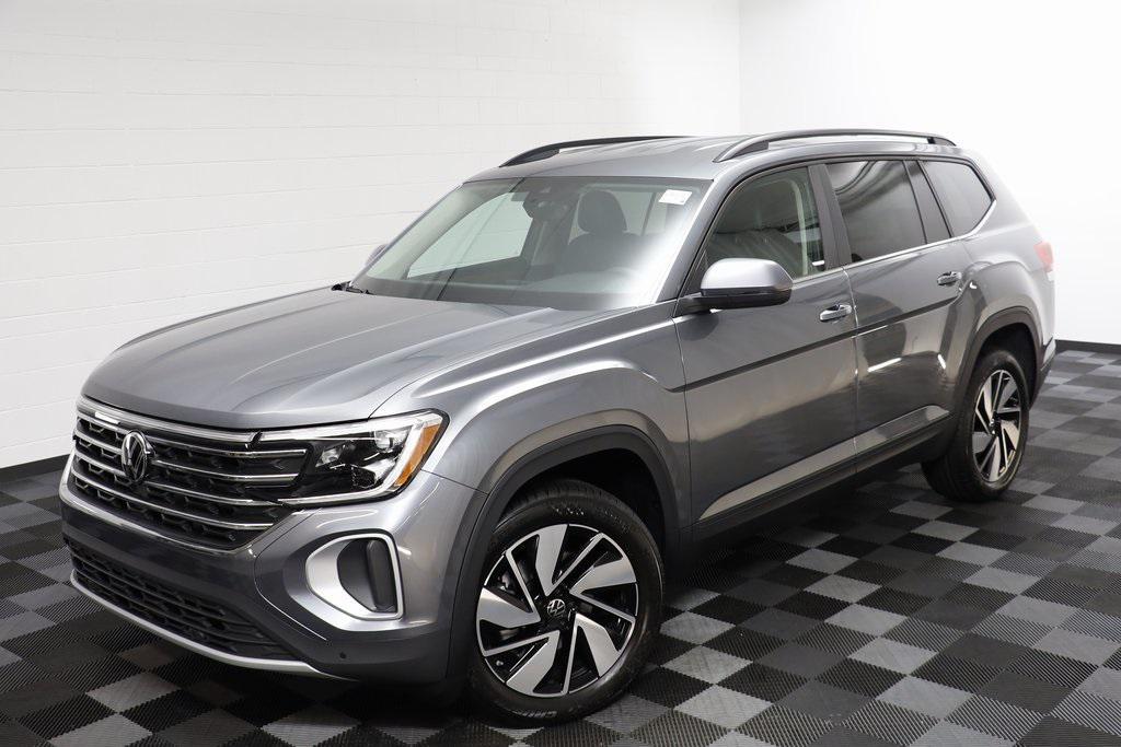 new 2025 Volkswagen Atlas car, priced at $40,104