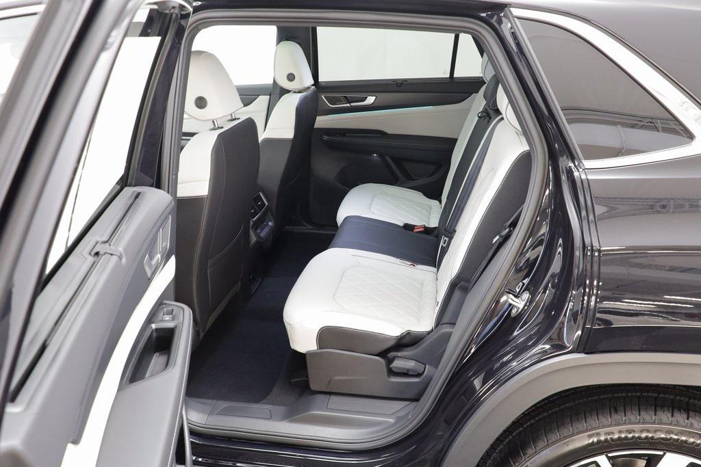 new 2026 Volkswagen Atlas Cross Sport car, priced at $53,248