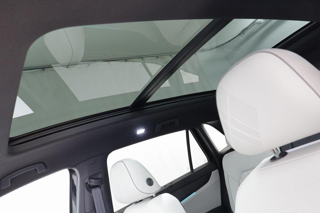 new 2026 Volkswagen Atlas Cross Sport car, priced at $53,248