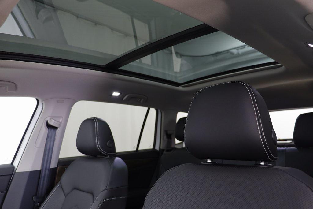 new 2026 Volkswagen Atlas car, priced at $46,308