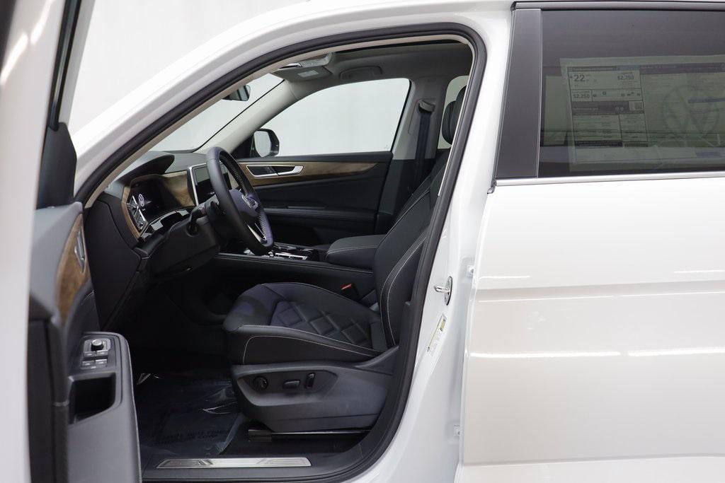 new 2026 Volkswagen Atlas car, priced at $46,308