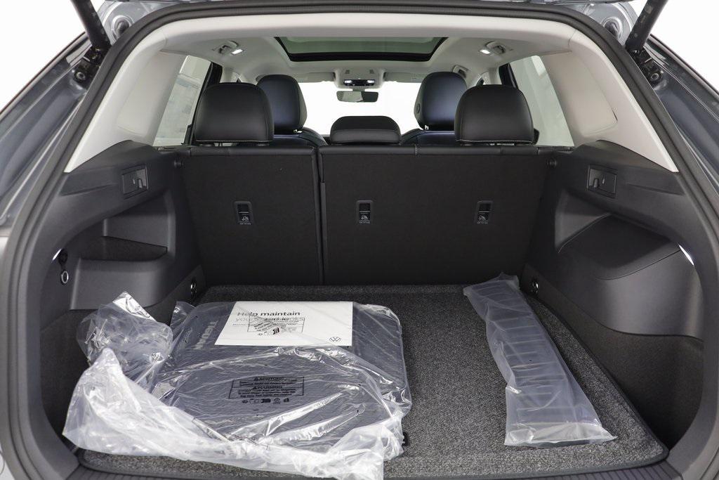new 2025 Volkswagen Tiguan car, priced at $33,770