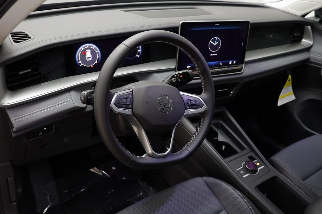 new 2025 Volkswagen Tiguan car, priced at $33,770
