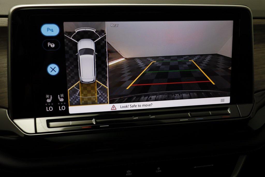 new 2026 Volkswagen Atlas car, priced at $54,118