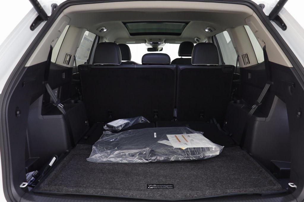 new 2026 Volkswagen Atlas car, priced at $54,118