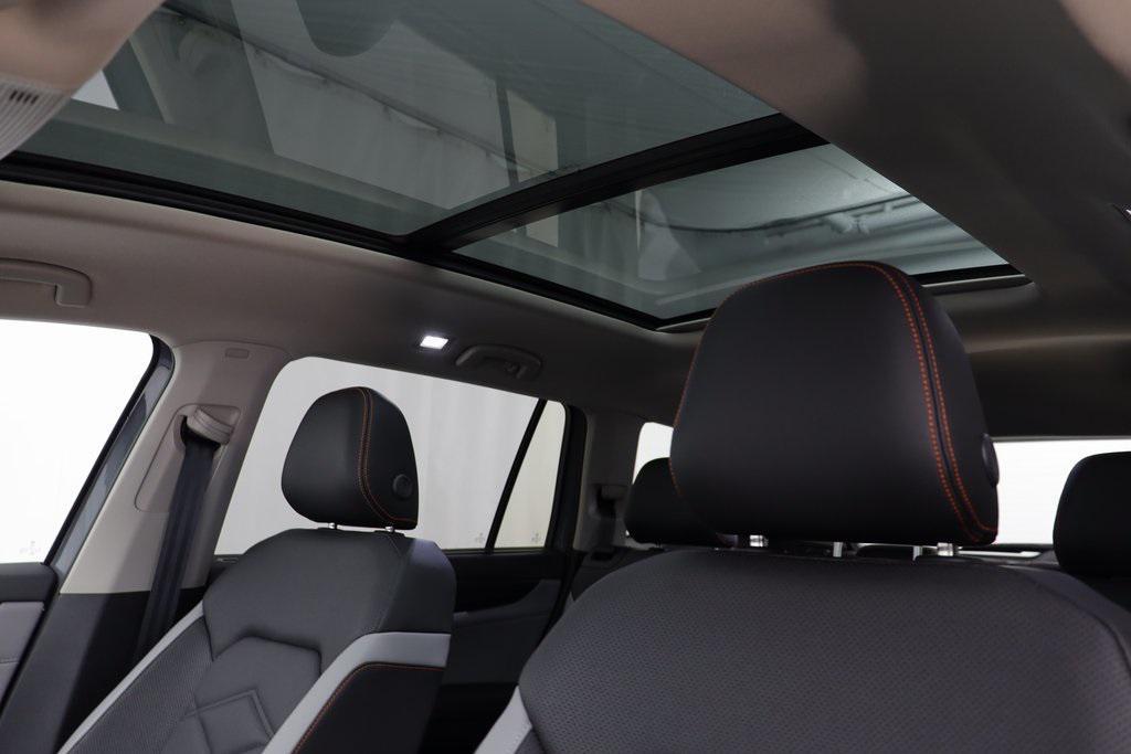 new 2025 Volkswagen Atlas car, priced at $41,514