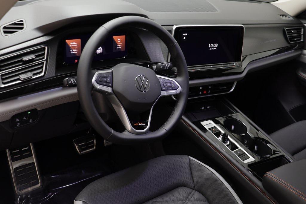new 2025 Volkswagen Atlas car, priced at $41,514