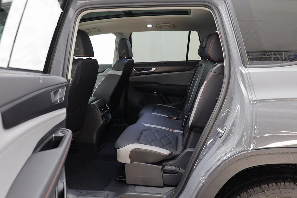 new 2025 Volkswagen Atlas car, priced at $41,514