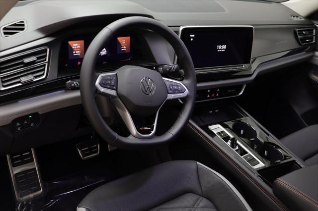 new 2025 Volkswagen Atlas car, priced at $47,014