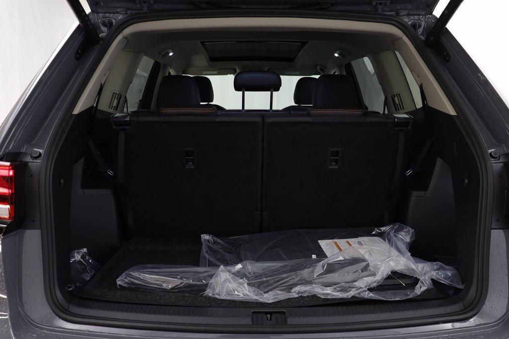new 2025 Volkswagen Atlas car, priced at $41,514