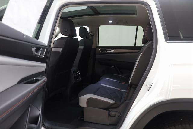 new 2024 Volkswagen Atlas car, priced at $42,519