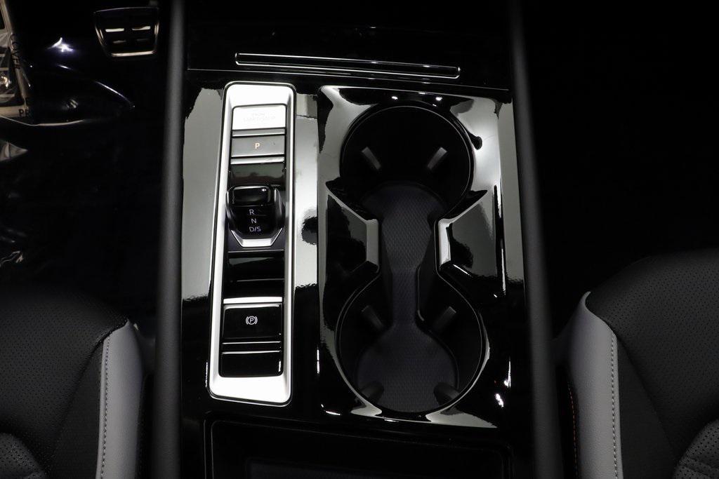 new 2025 Volkswagen Atlas car, priced at $45,056