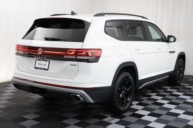 new 2025 Volkswagen Atlas car, priced at $45,077