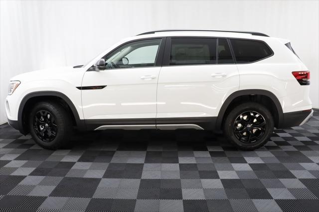 new 2025 Volkswagen Atlas car, priced at $45,077