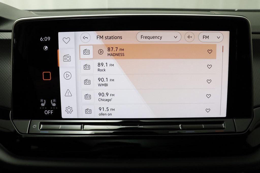 new 2025 Volkswagen Atlas car, priced at $45,056