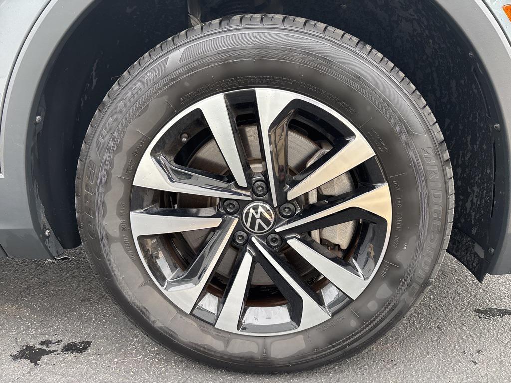 used 2022 Volkswagen Tiguan car, priced at $22,523