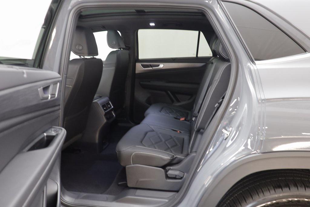 new 2026 Volkswagen Atlas Cross Sport car, priced at $46,343