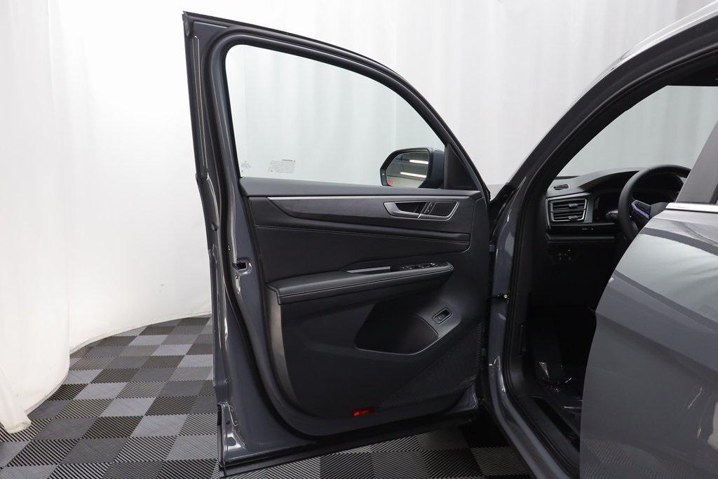 new 2026 Volkswagen Atlas Cross Sport car, priced at $46,343