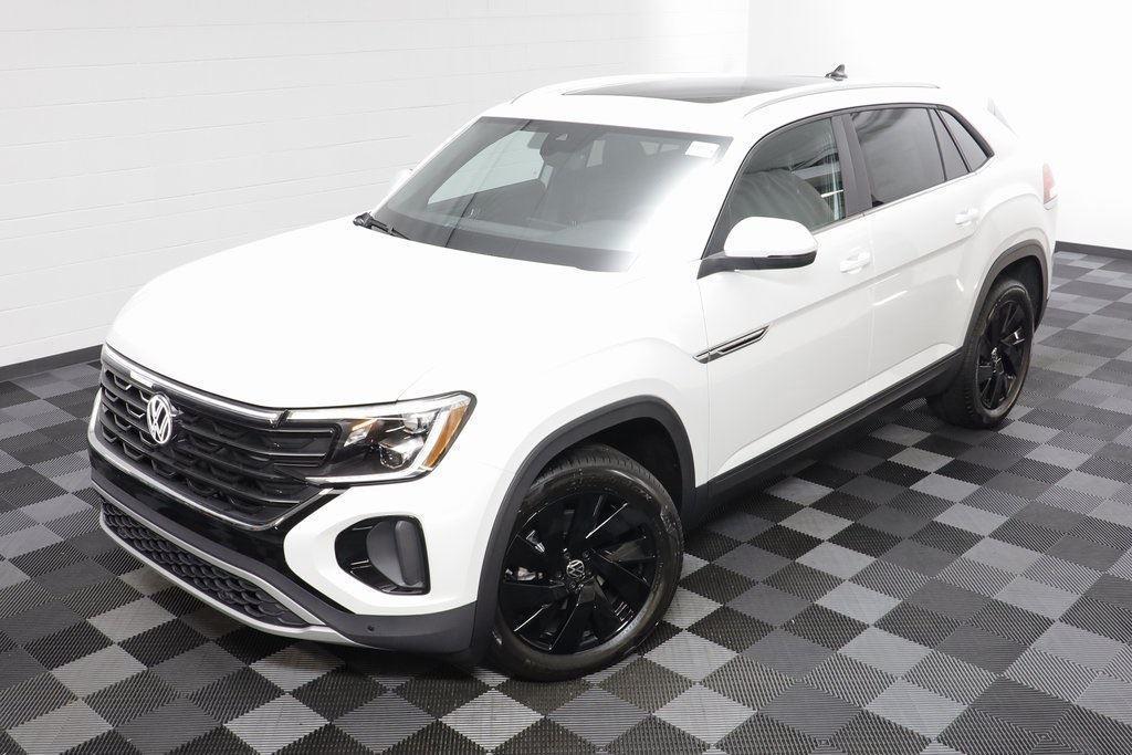 new 2026 Volkswagen Atlas Cross Sport car, priced at $46,343