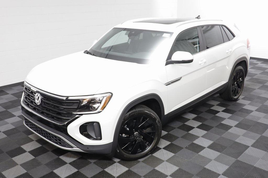 new 2026 Volkswagen Atlas Cross Sport car, priced at $46,343
