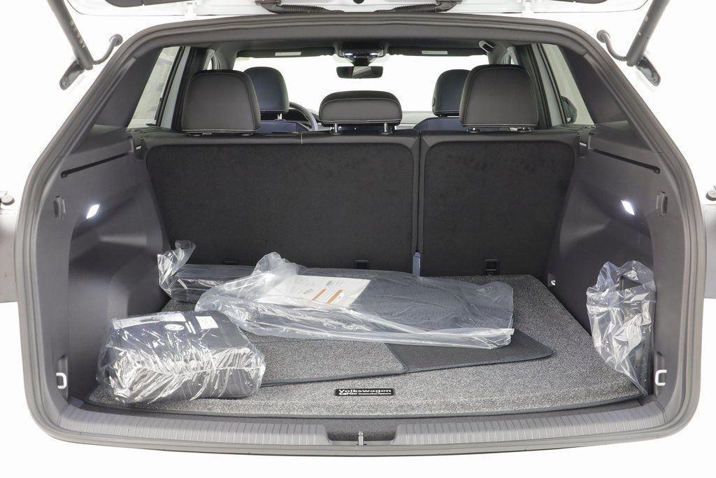 new 2026 Volkswagen Atlas Cross Sport car, priced at $46,343