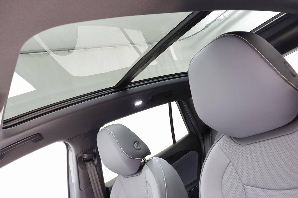 new 2025 Volkswagen Tiguan car, priced at $35,788