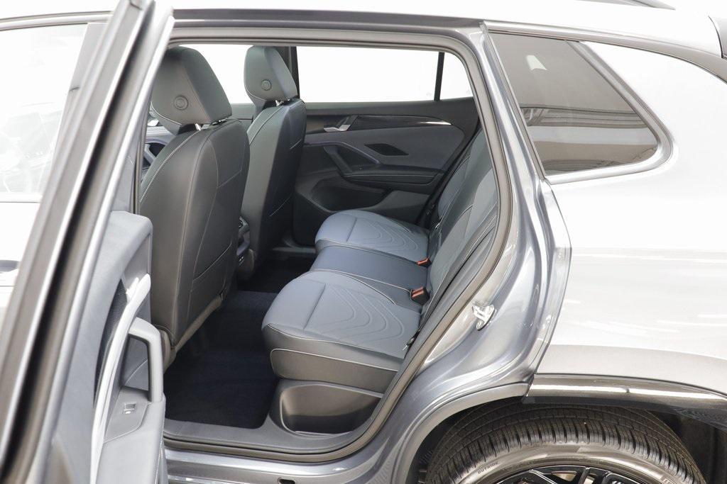 new 2025 Volkswagen Tiguan car, priced at $35,788