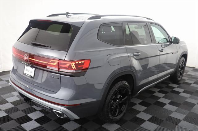 new 2025 Volkswagen Atlas car, priced at $45,841