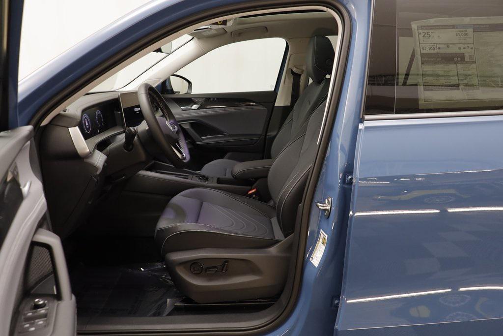 new 2025 Volkswagen Tiguan car, priced at $34,207