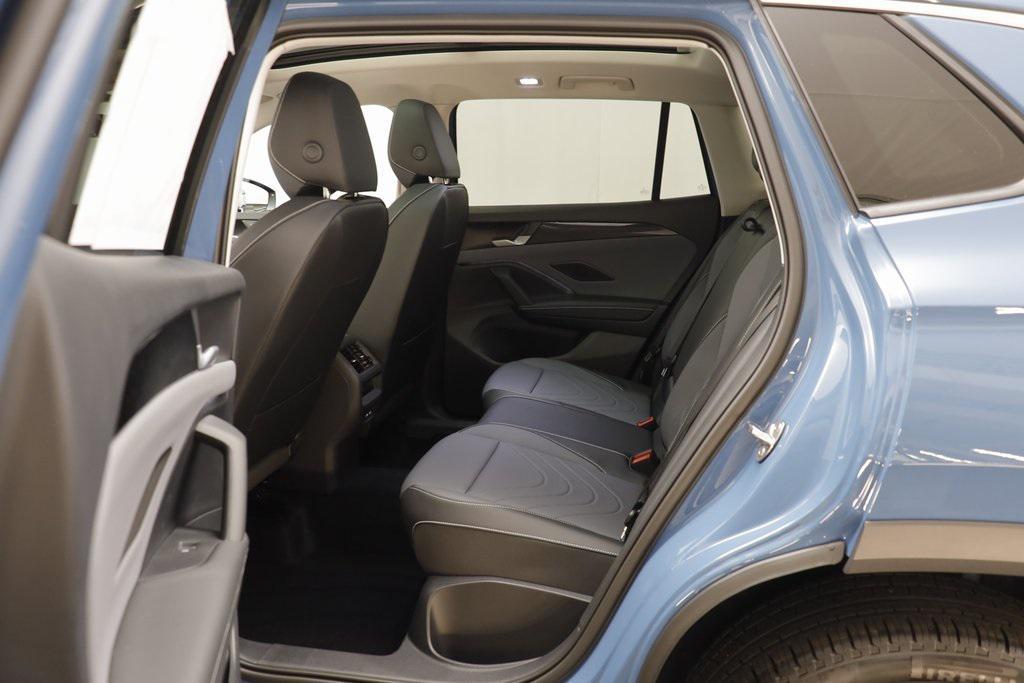 new 2025 Volkswagen Tiguan car, priced at $34,207