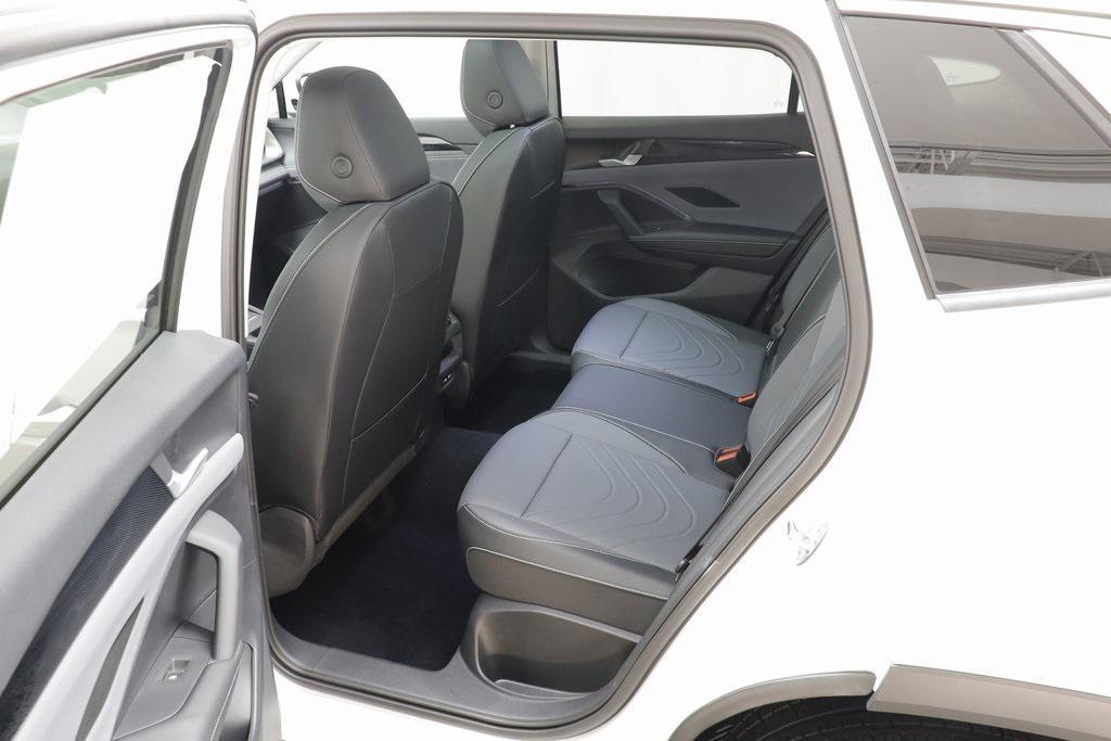 new 2025 Volkswagen Tiguan car, priced at $33,770